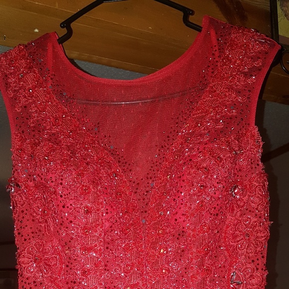 Red Full Length Formal - Picture 4 of 4